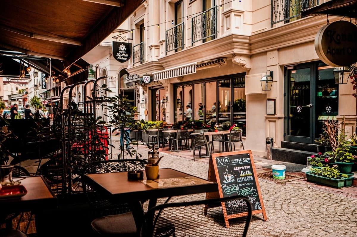 Gca Apart Victoriei Бухарест Экстерьер фото